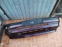 Chrysler Voyager II Przedni zderzak przód 90-95