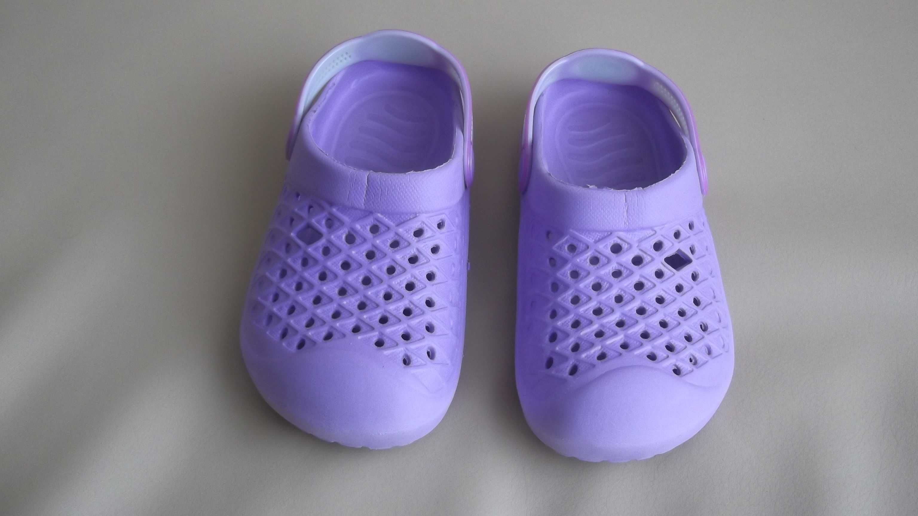 crocs de menina cor lilas