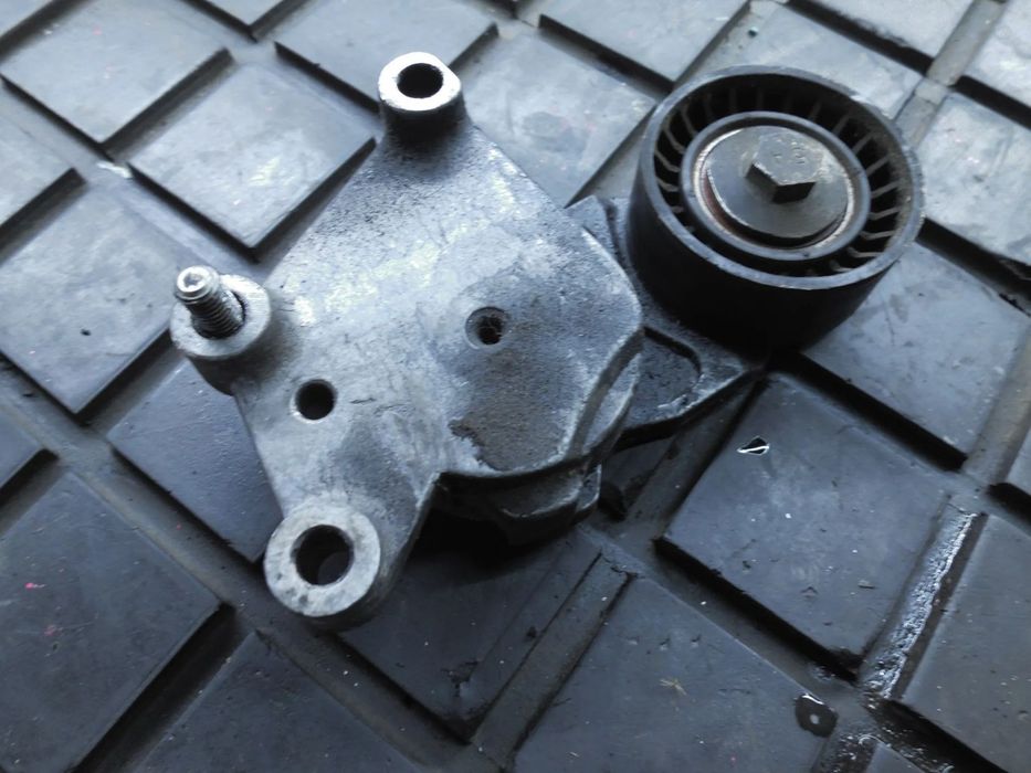 NAPINACZ PASKA MAZDA BK 1.6 TDCI