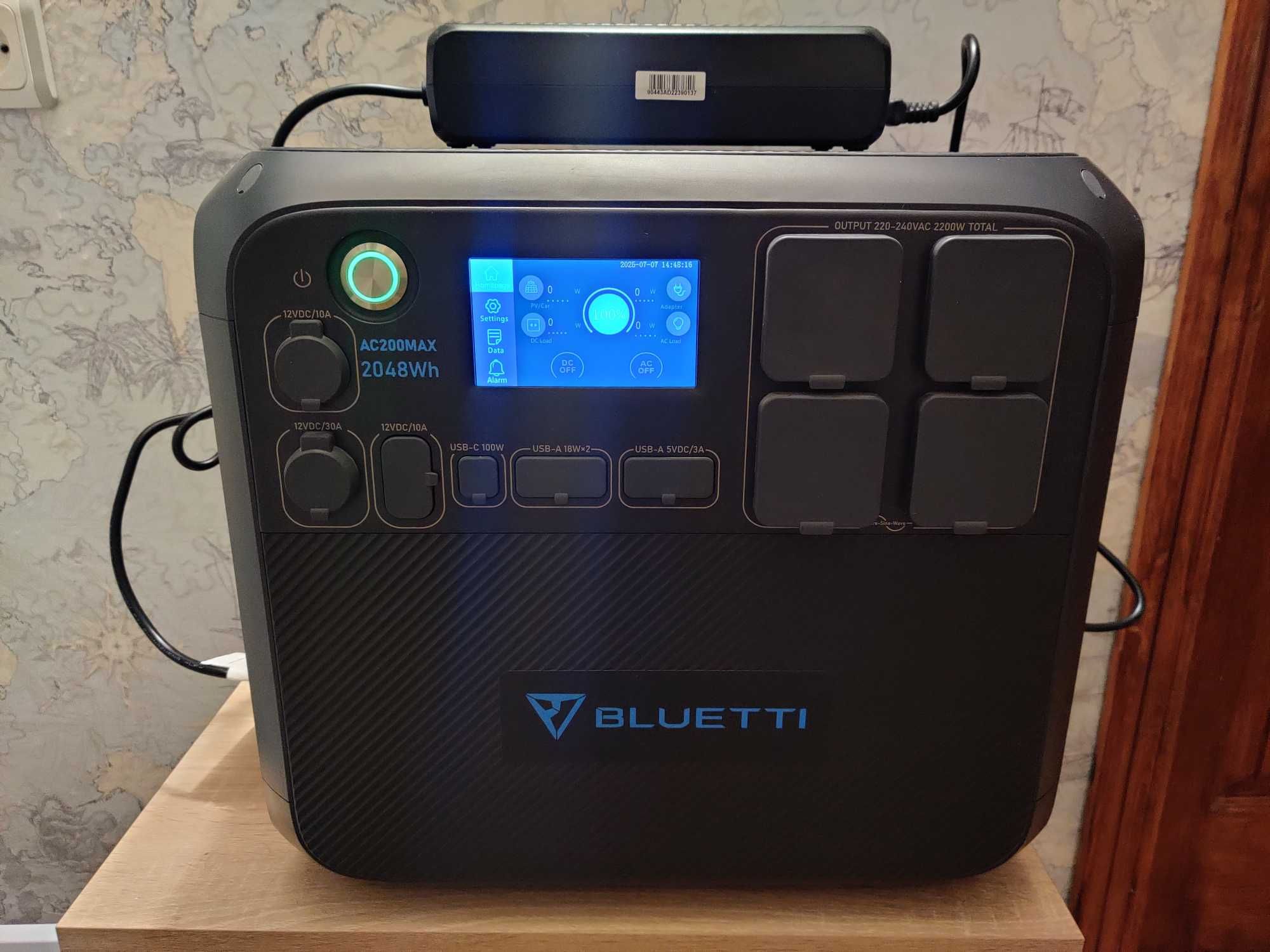 Зарядна станція Bluetti AC200MAX