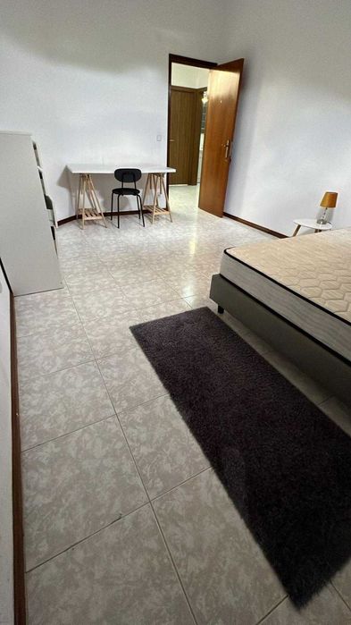 Leiria| Quarto 275€| trabalhador/a