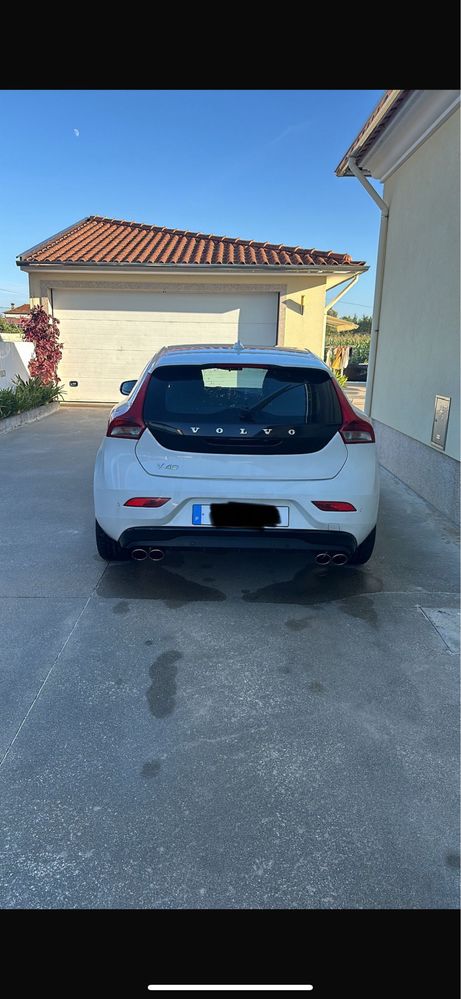 Volvo v40 d2 2013