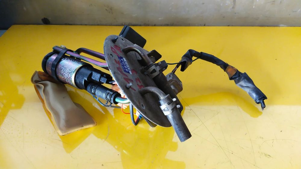 POMPKA PALIWA MAZDA 323F