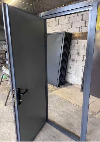 технічні двері будь-якого розміру