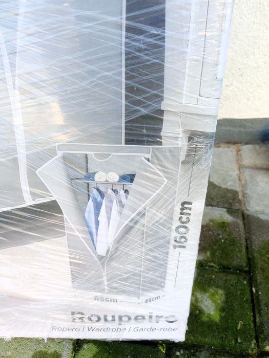 Roupeiro de campismo