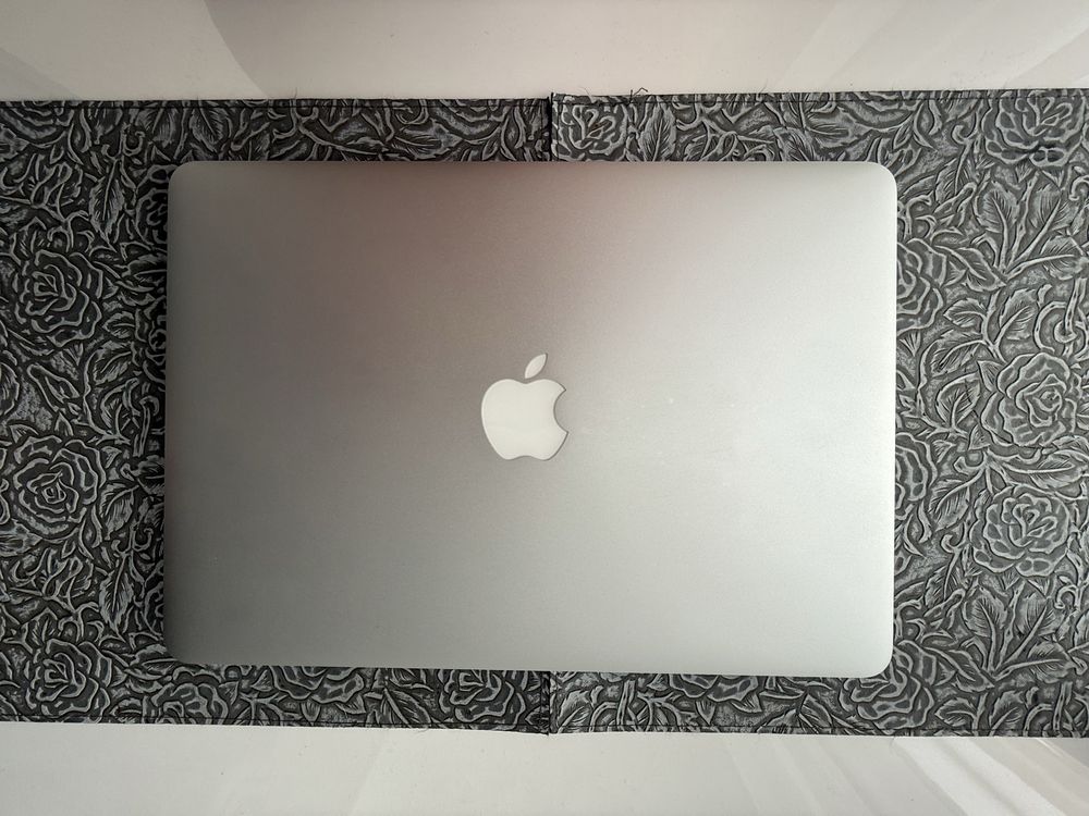 Macbook Air 13 2015 IC5 8Gb 128Gb