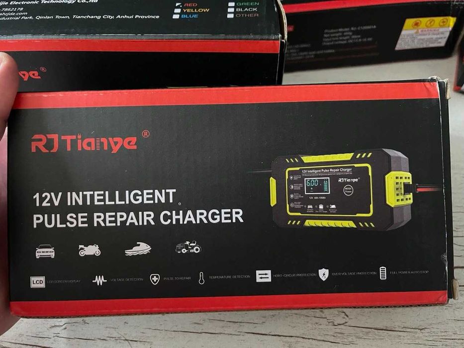 Зарядное устройство зарядний пристрій зарядка для аккумулятора 12V/6A