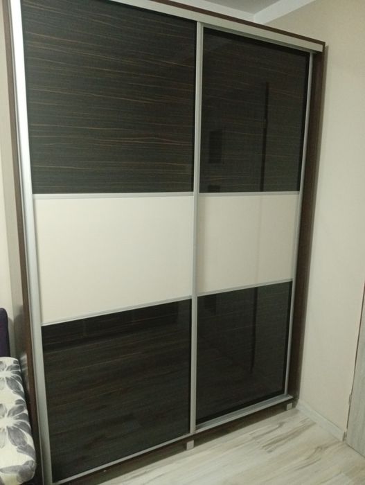 Zestaw mebli szafa  przesuwna komoda brąz beż połysk