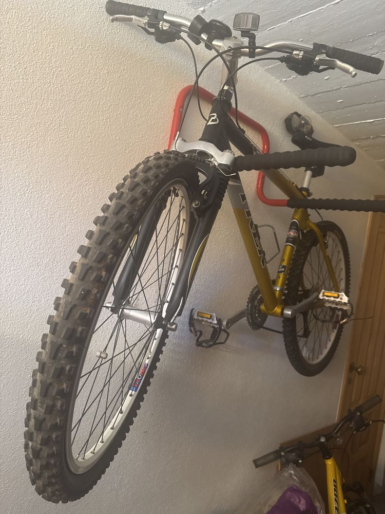 Bicicleta trek - roda 18- 4500