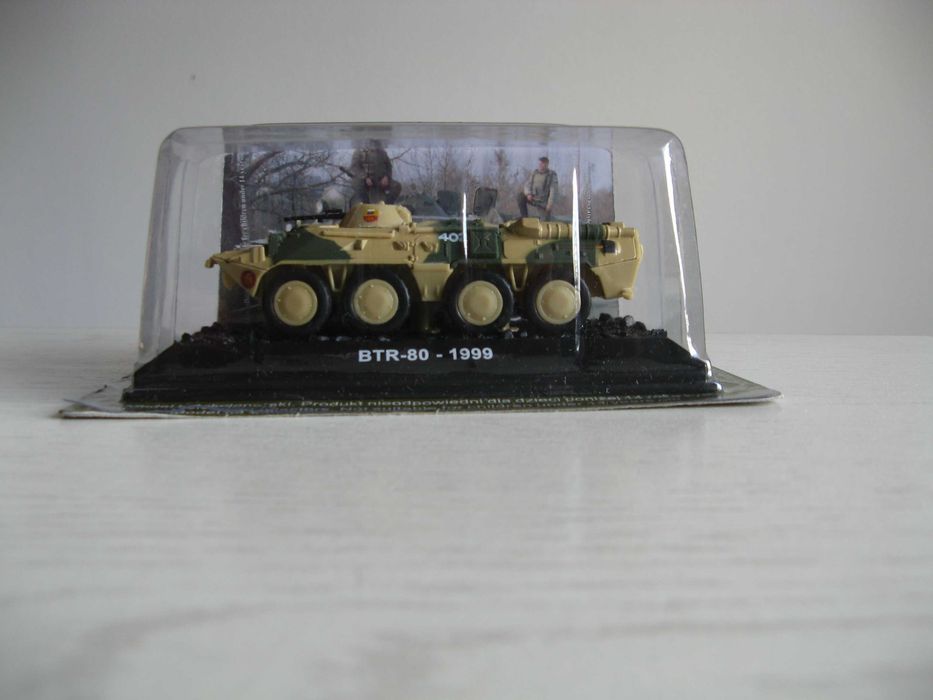 Radziecki transporter opancerzony BTR-80, 1:72/Nowy!