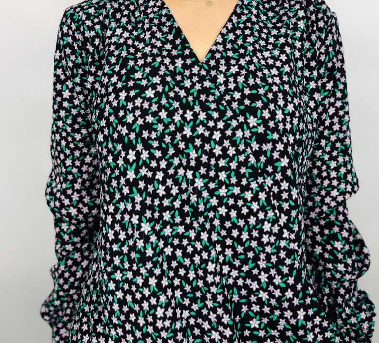 Bluzka w kwiaty M 38