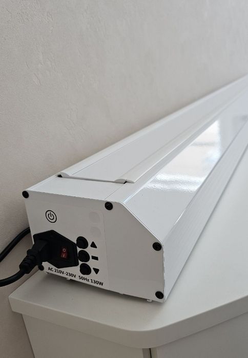 Моторизований ALR екран 92"Mivision