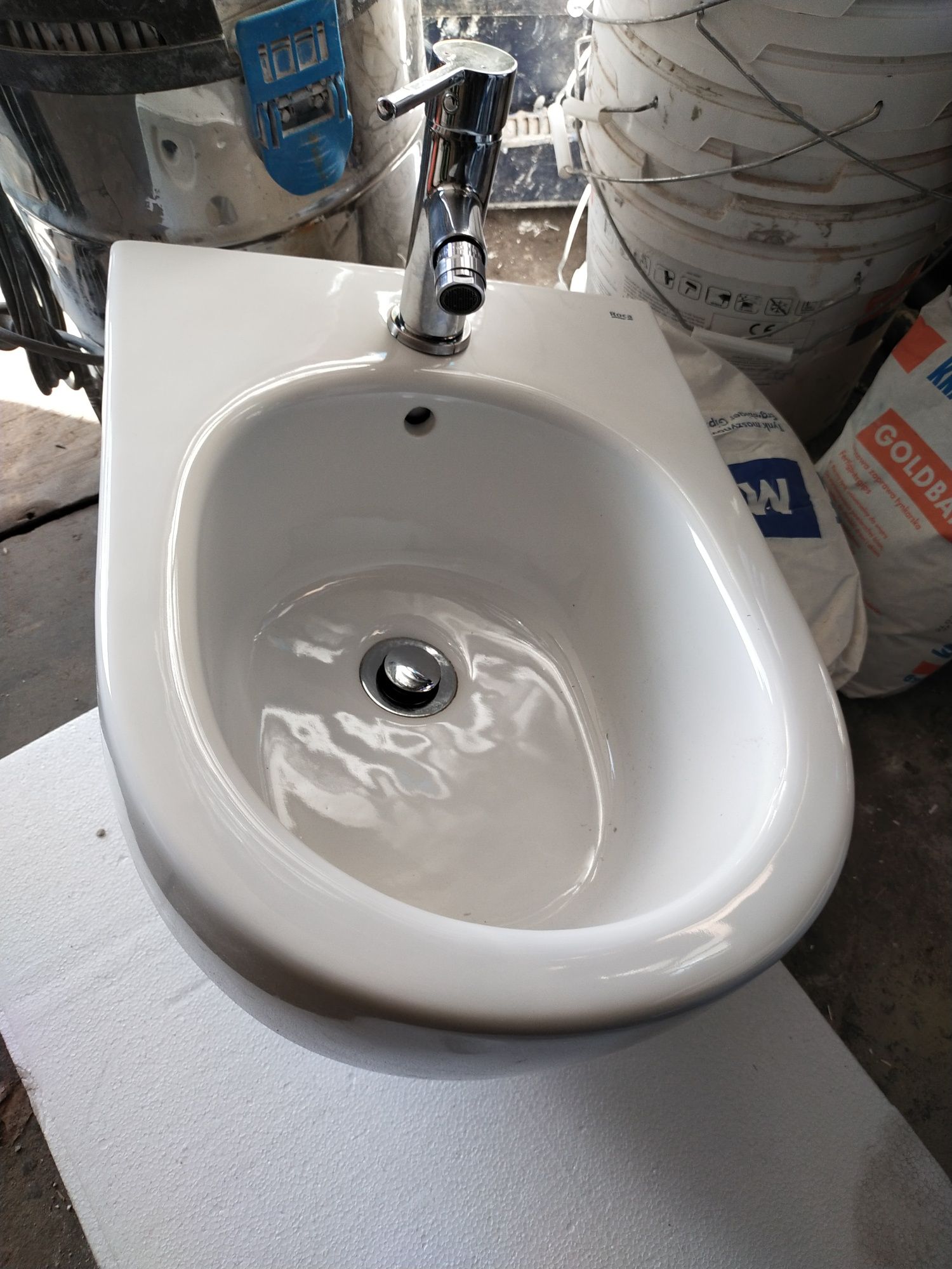 Bidet roca pod zabudowę