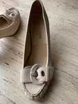 sapatos bege senhora