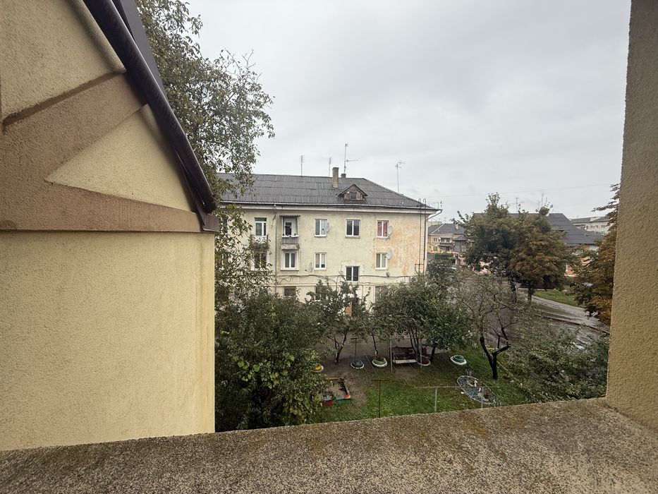 Продається 2-кімнатна квартира м.Миколаїв Львівська область