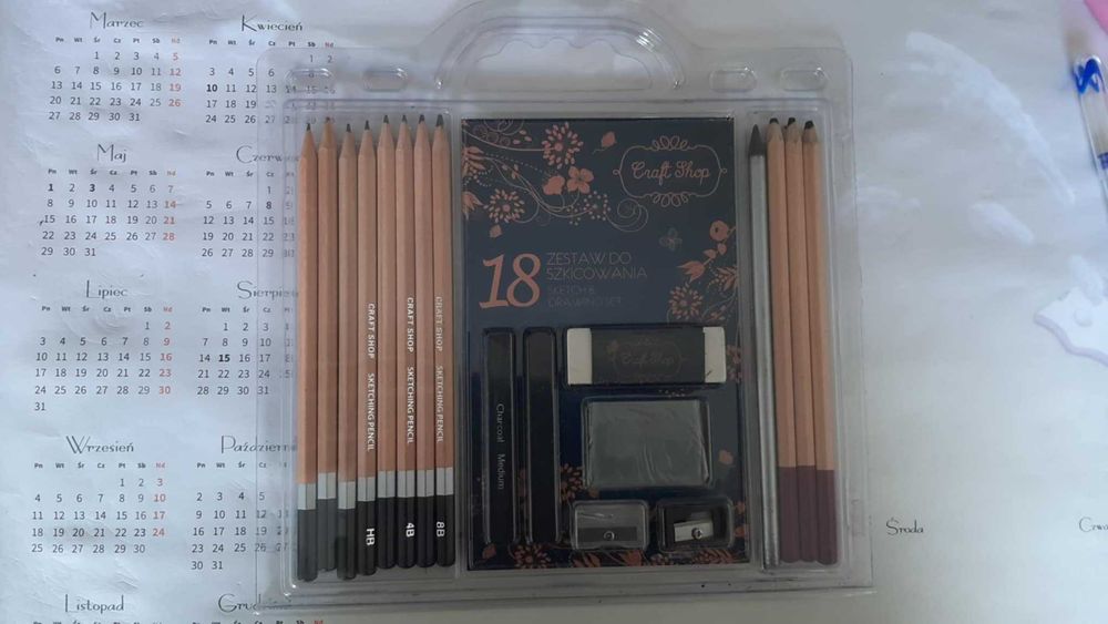 Nowy Zestaw do Szkicowania  - 18 Elementów