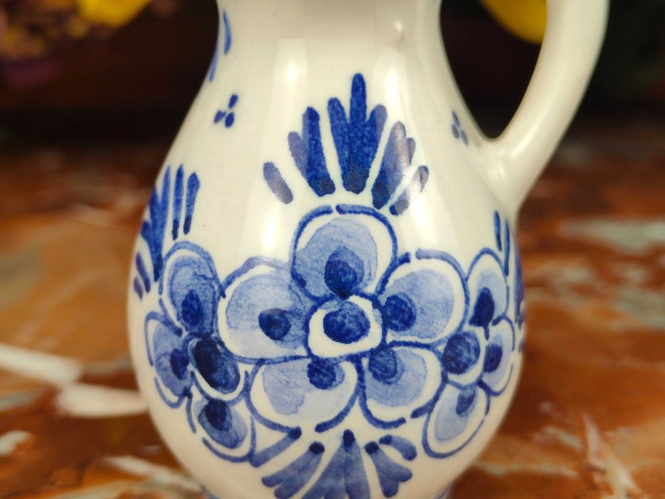 Uroczy ręcznie malowany niebieski wazonik - 7 cm - Delft Blauw