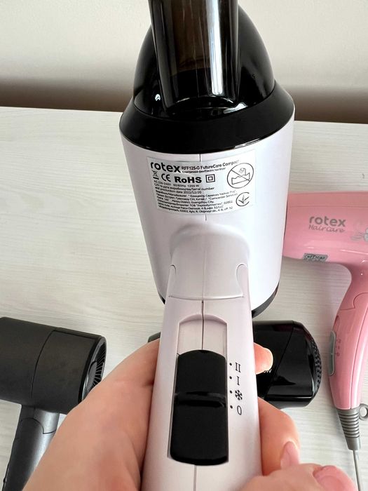 Фен для волосся Philips