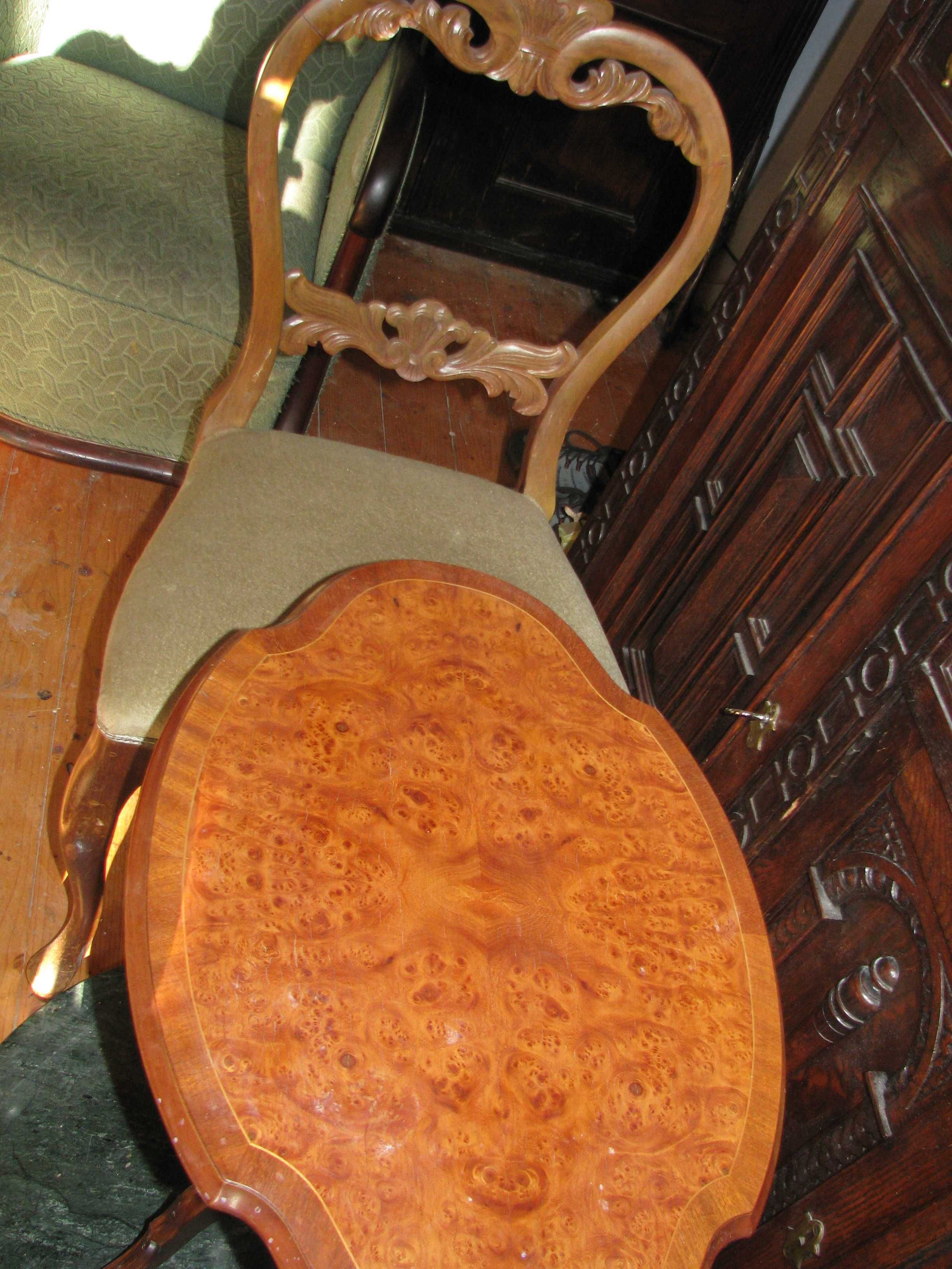 Stolik z 2 krzesłami