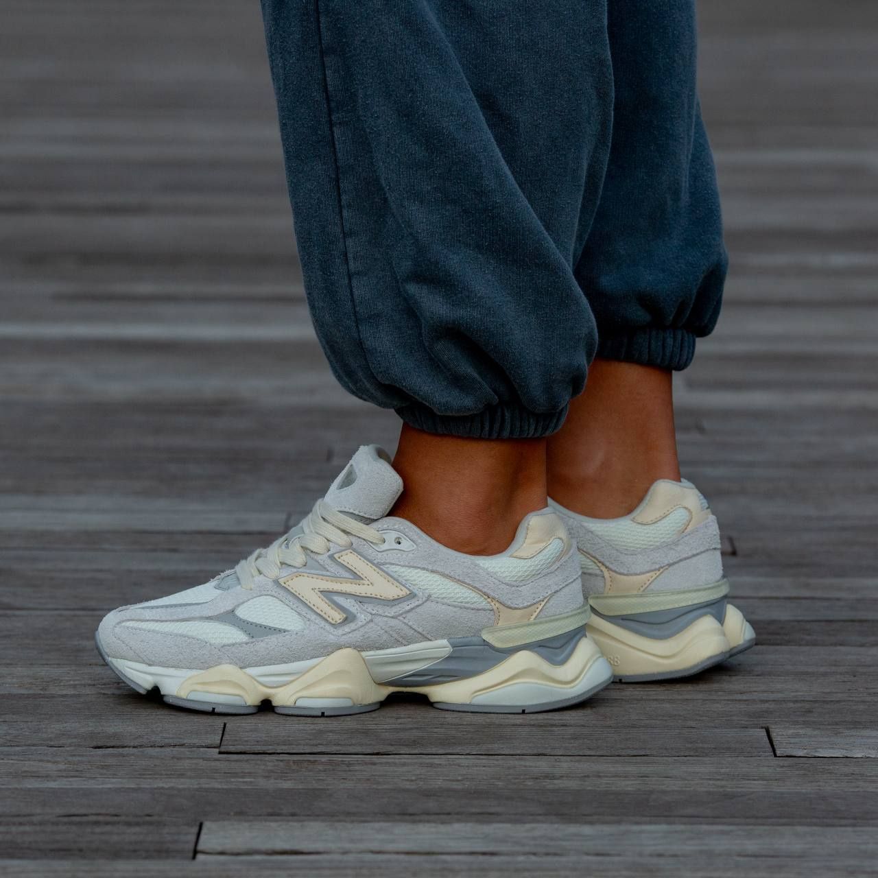 Новые кроссовки New Balance (36-45) Кросовки нью беланс серые беж