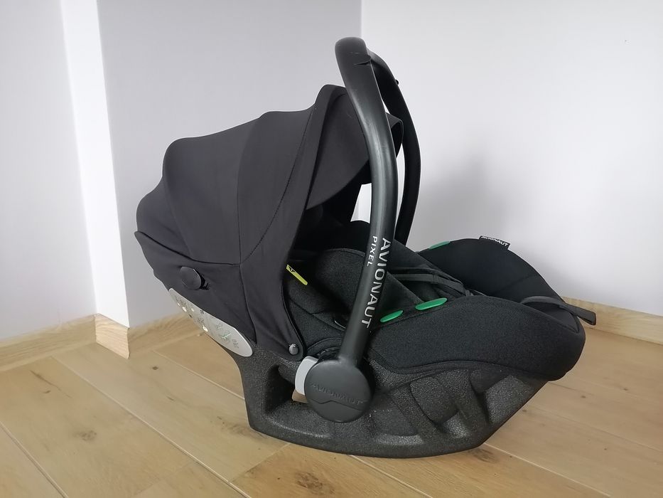Fotelik nosidło Avionaut Pixel Pro 2.0 C 03 I-SIZE 0-13KG Black