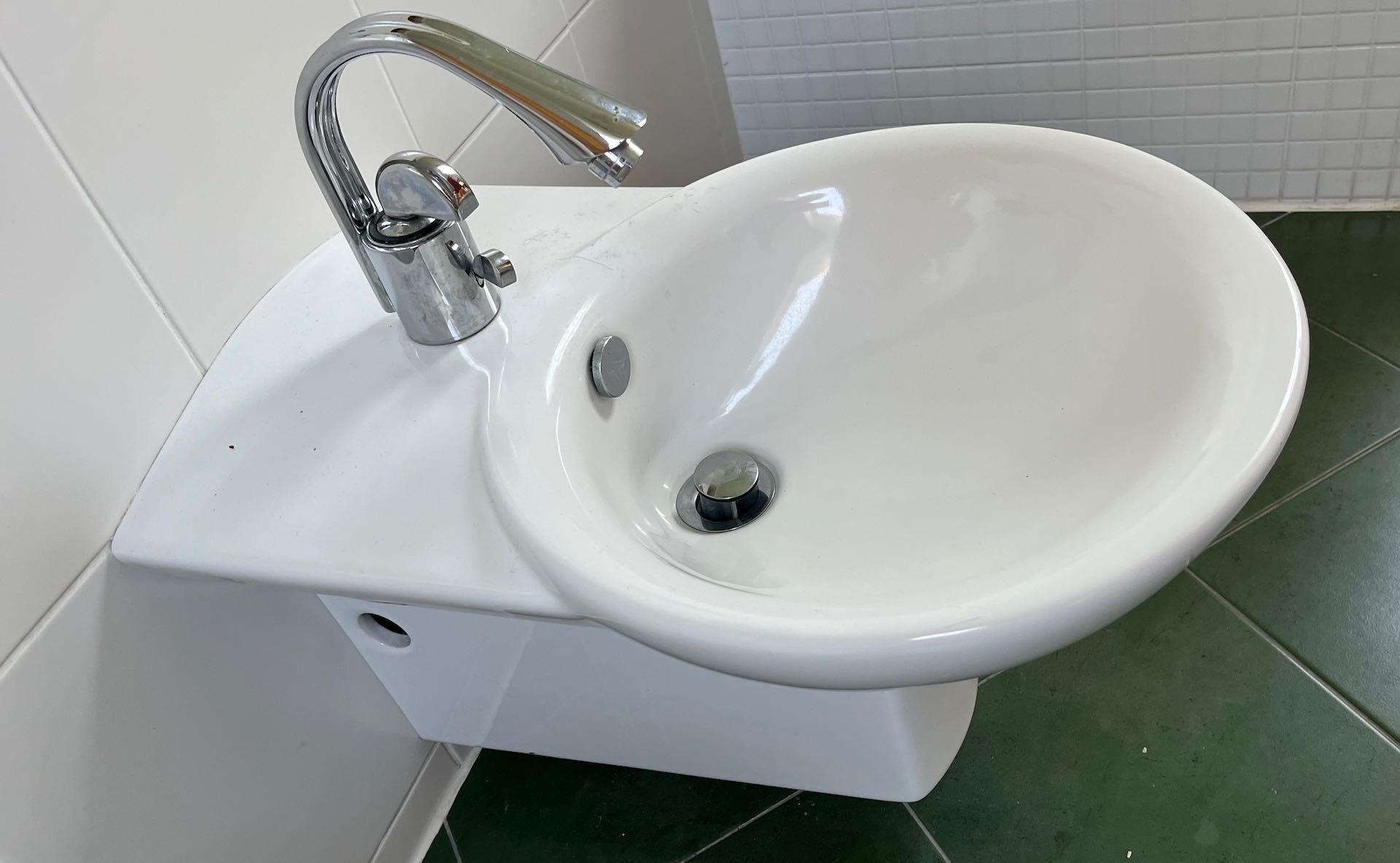 Bidet podwieszany Ideal Standard (American Standard)