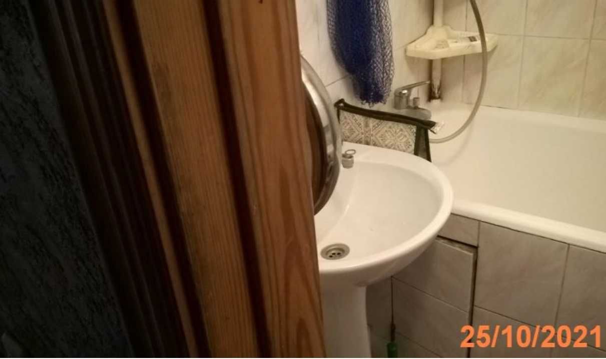 Продаж 3-к квартири 67,81 м2 м.Київ, вул.Драгоманова, 18.  70000$