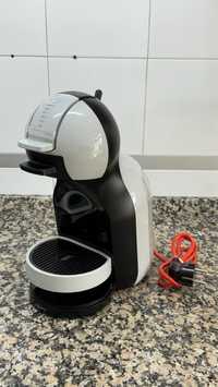 Máquina de Café Dolce Gusto com Capsula Reutilizável