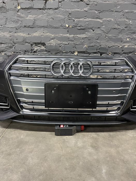 Бампер перед audi A4 B9 S-line еслайн до рест 2016-2018 америка цілий!