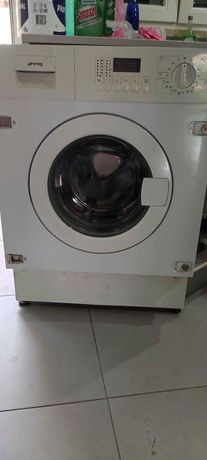 Máquina Lavar Roupa 7kg SMEG encastrável (Valor Negociável)