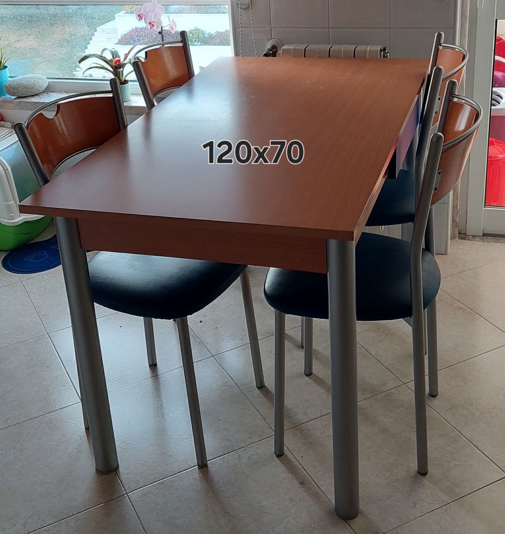 Mesa Cozinha e 4 Cadeiras
