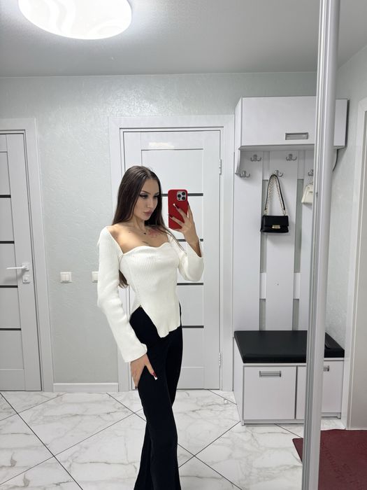 Трендова подовжена кофтинка