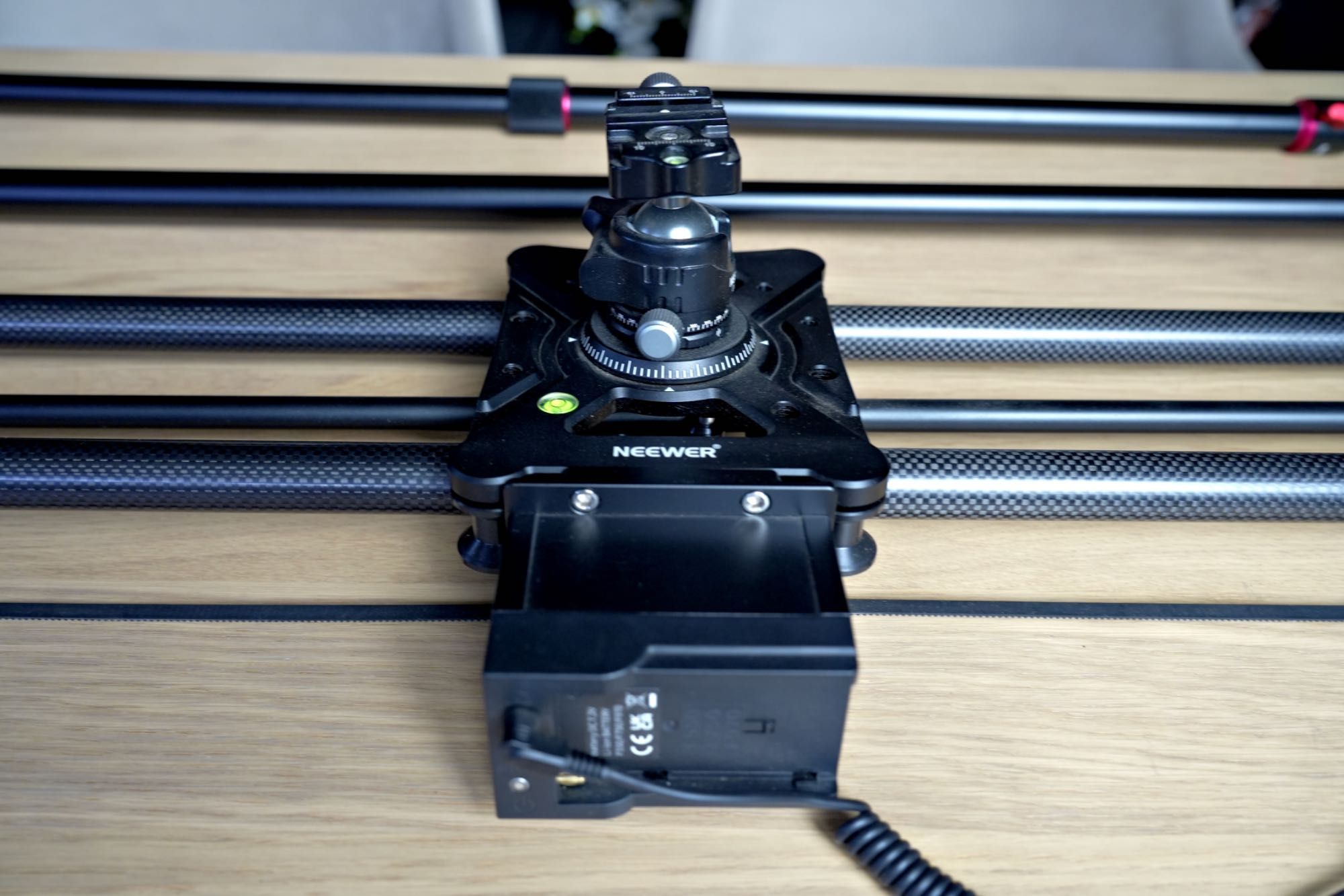 NEEWER Slider de câmara motorizada 100 cm + NEEWER Braço de suporte