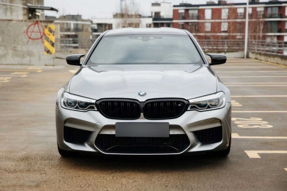BMW M5 Competition      2019