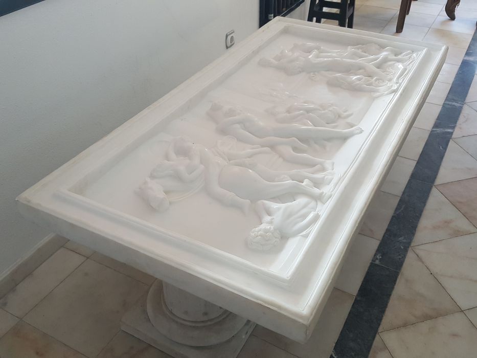 Mesa de Mármore " O rapto das Sabinas"