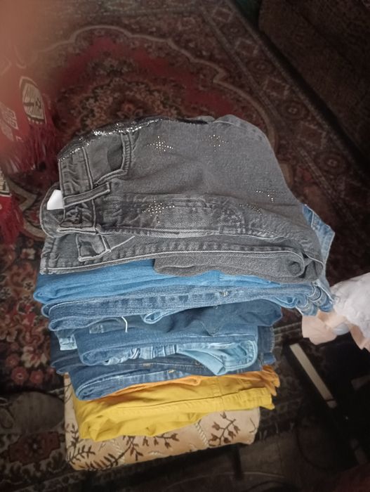 Продам джинсы отдам 15 шт за 300гр