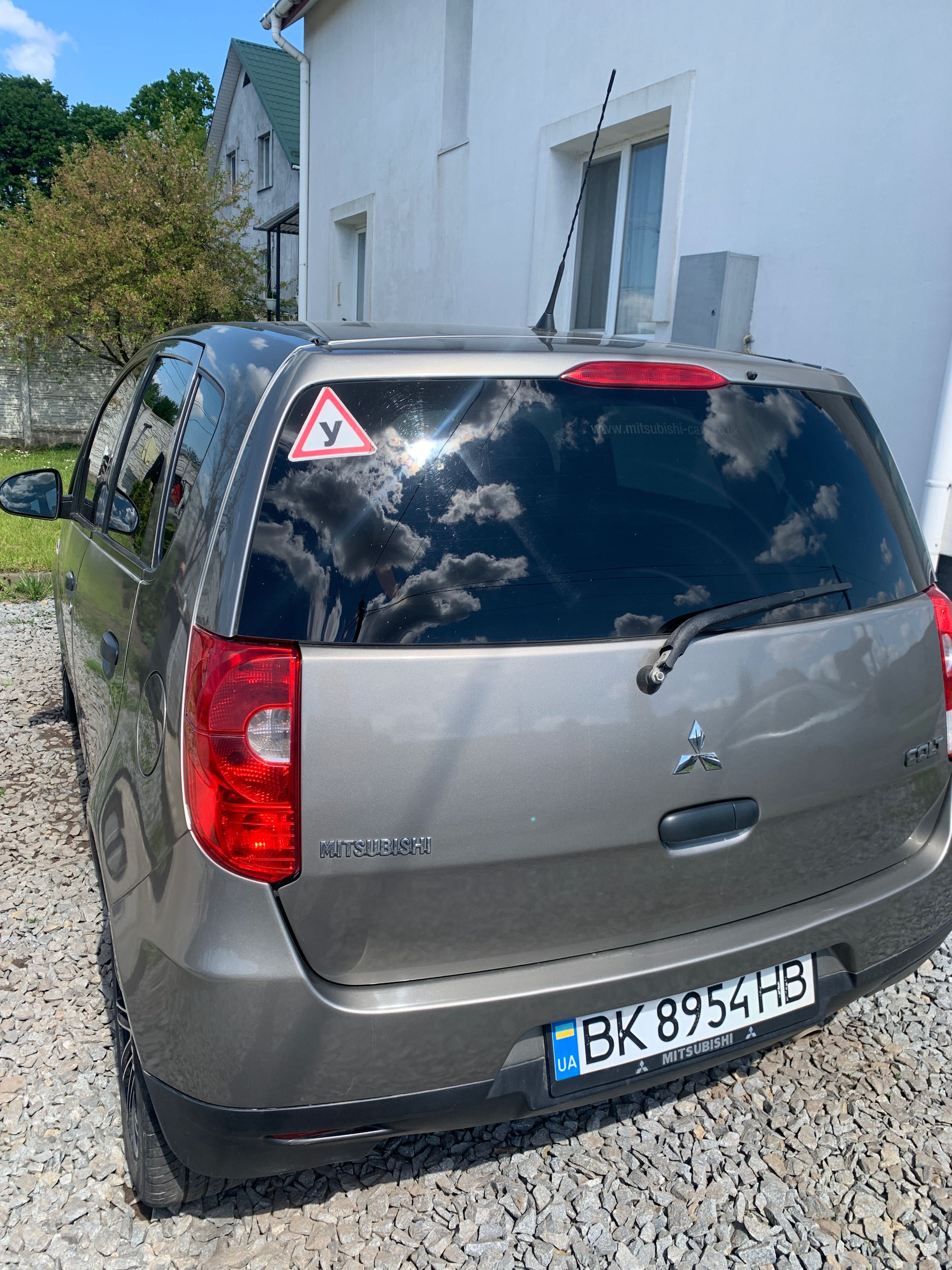 Mitsubishi Colt мітцубісі кольт