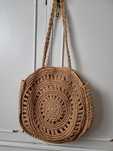 Bolsa em ráfia castanha