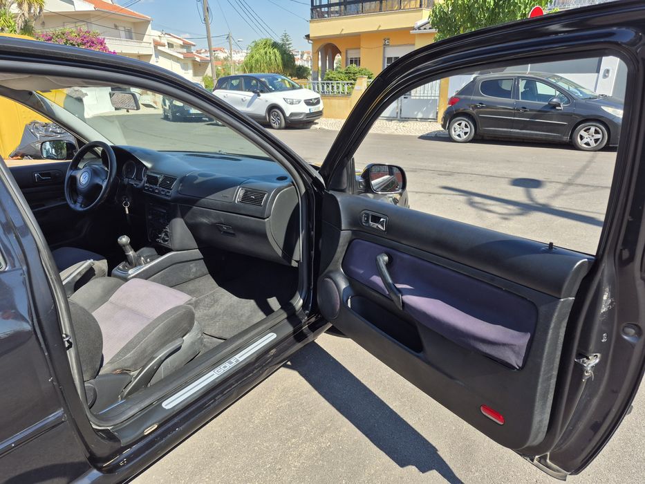 Golf 2003  4 1.6 3.200