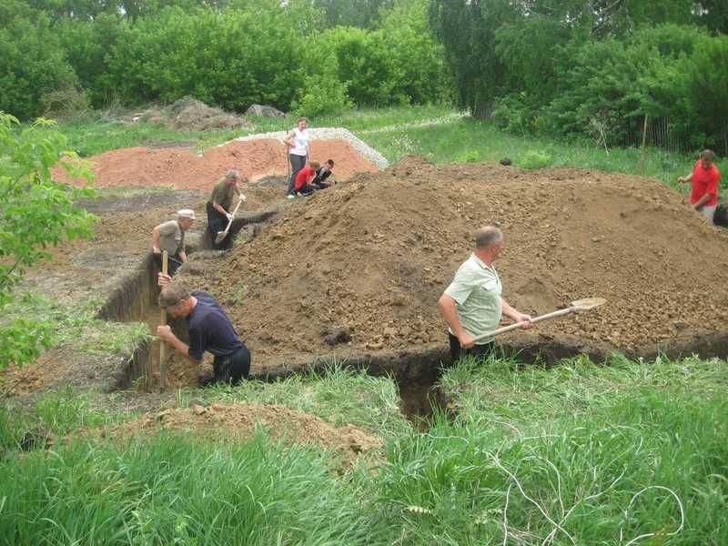 Земляні роботи, копка траншей/септиків, планування земельних ділянок