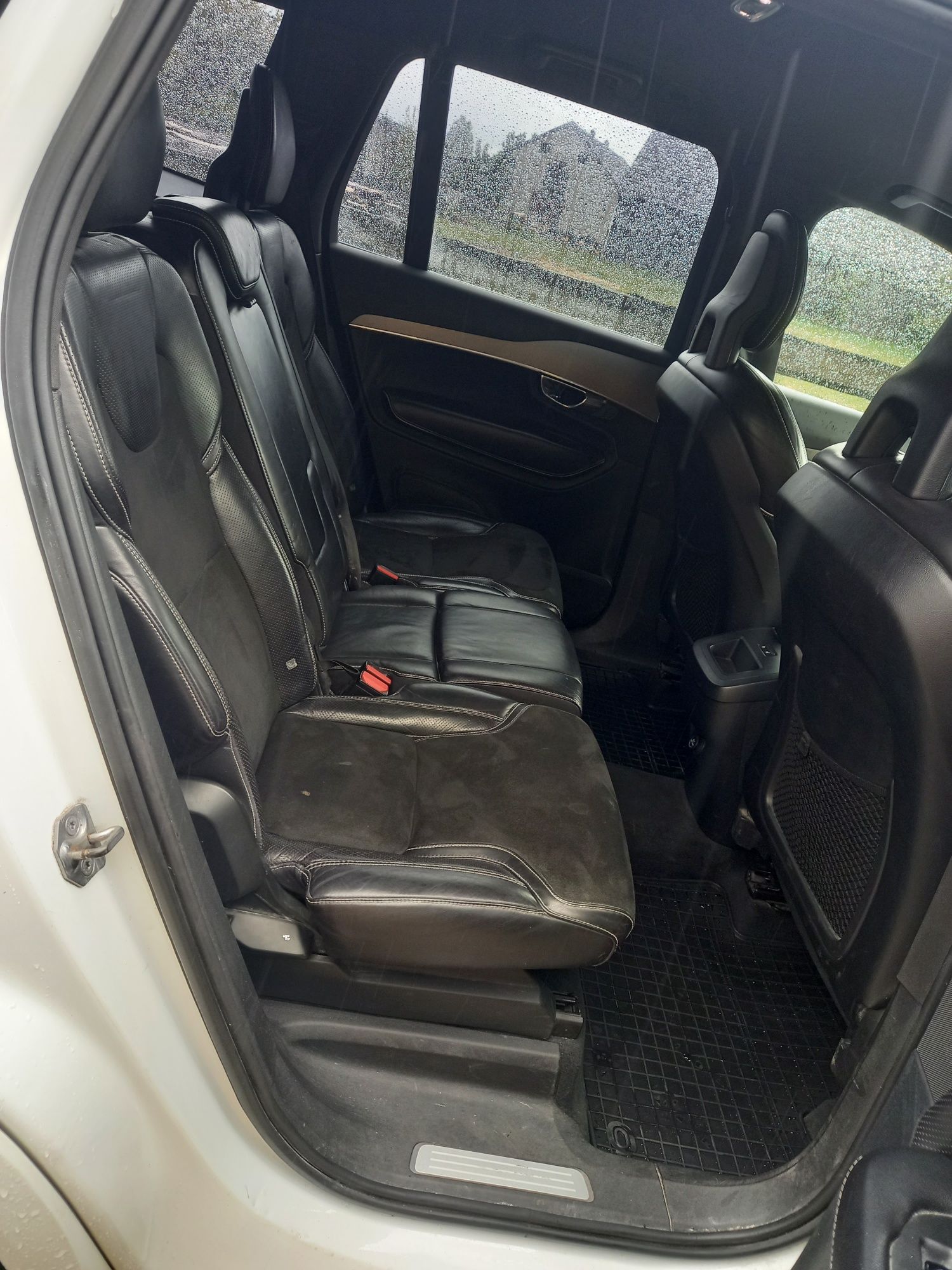 Volvo XC90 R Design Diesel 2.0 TDI 4x4