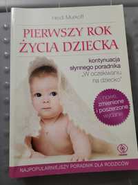 Książka Pierwszy rok życia dziecka.