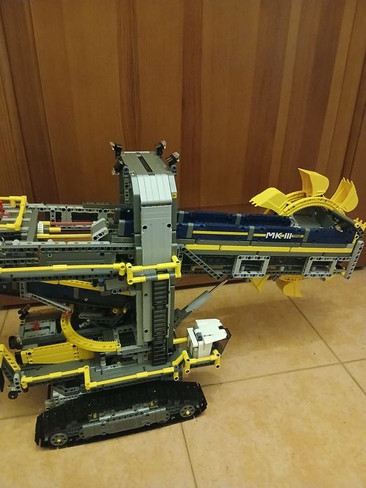 Конструктор лего technic техник екскаватор 42055