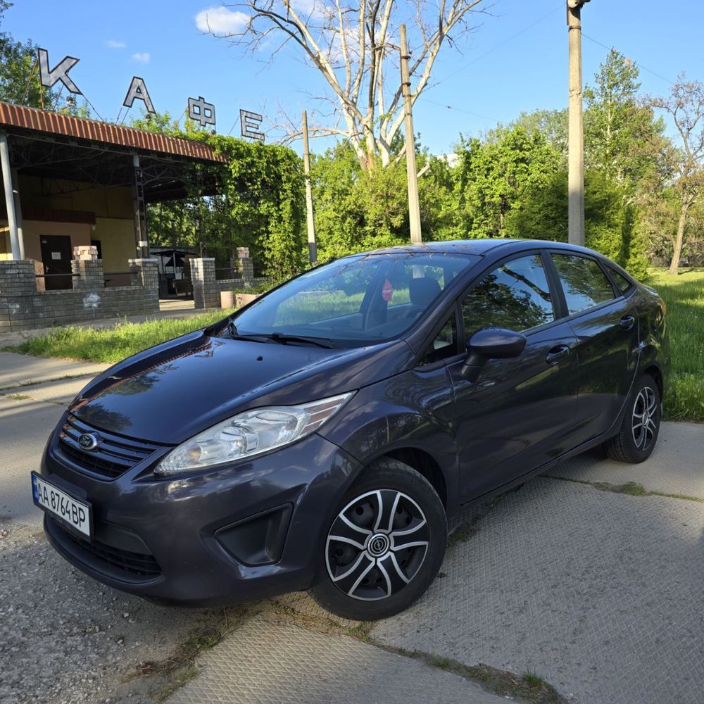 Ford Fiesta 2013 Автомат ! 1.6 Газ/бенз