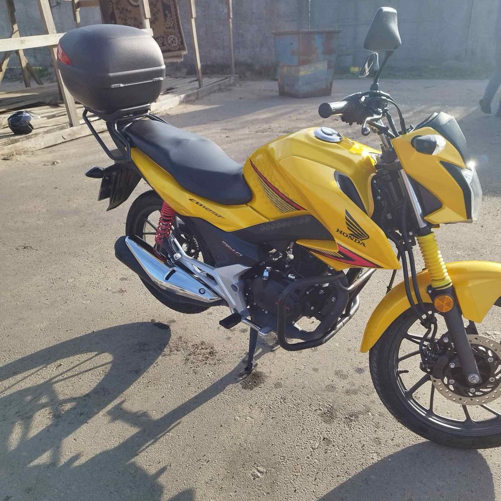 Honda GLR-125 інжектор мотоцикл