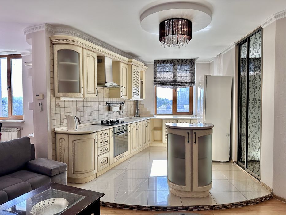 Продаж 3 кім квартири 96 м2 поруч з парком Шевченка