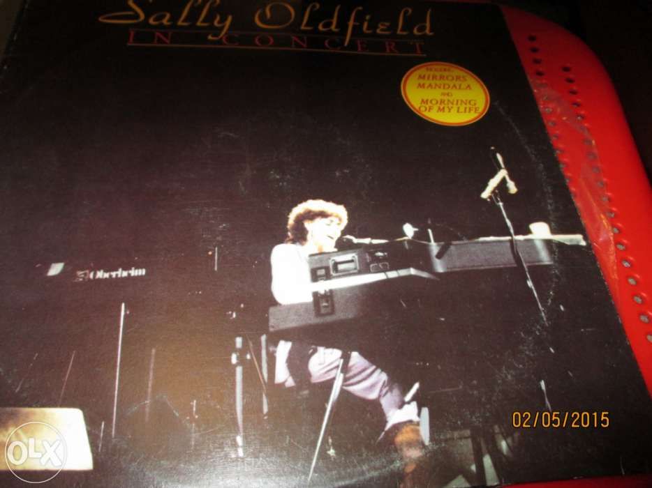2 Discos de vinil de Sally Oldfield - In concert e strange day in Berl