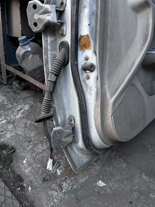 Дверь передняя правая Subaru Impreza  2007 2014 GE GV GH GR