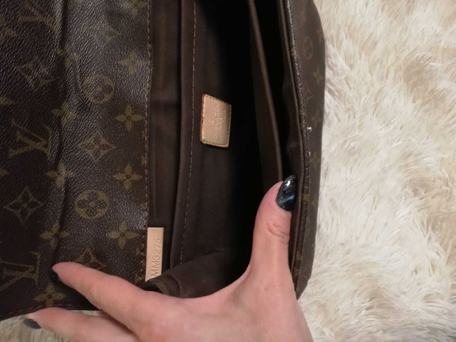 Torebka Louis Vuitton skóra skórzana monogram pochette metis
