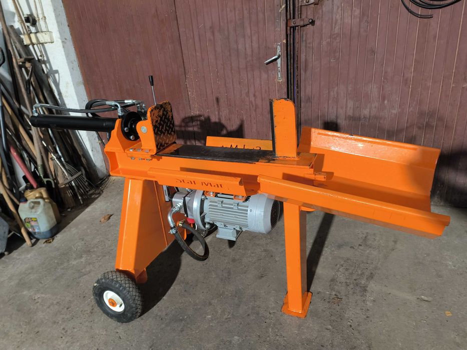 Usługa rębakiem spalinow żeym i glebogryzarką i łuparką